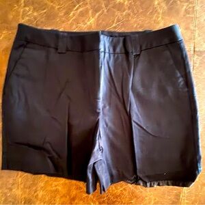 Worthington women shorts
2 piece bundle 
Size 8
Color white and black